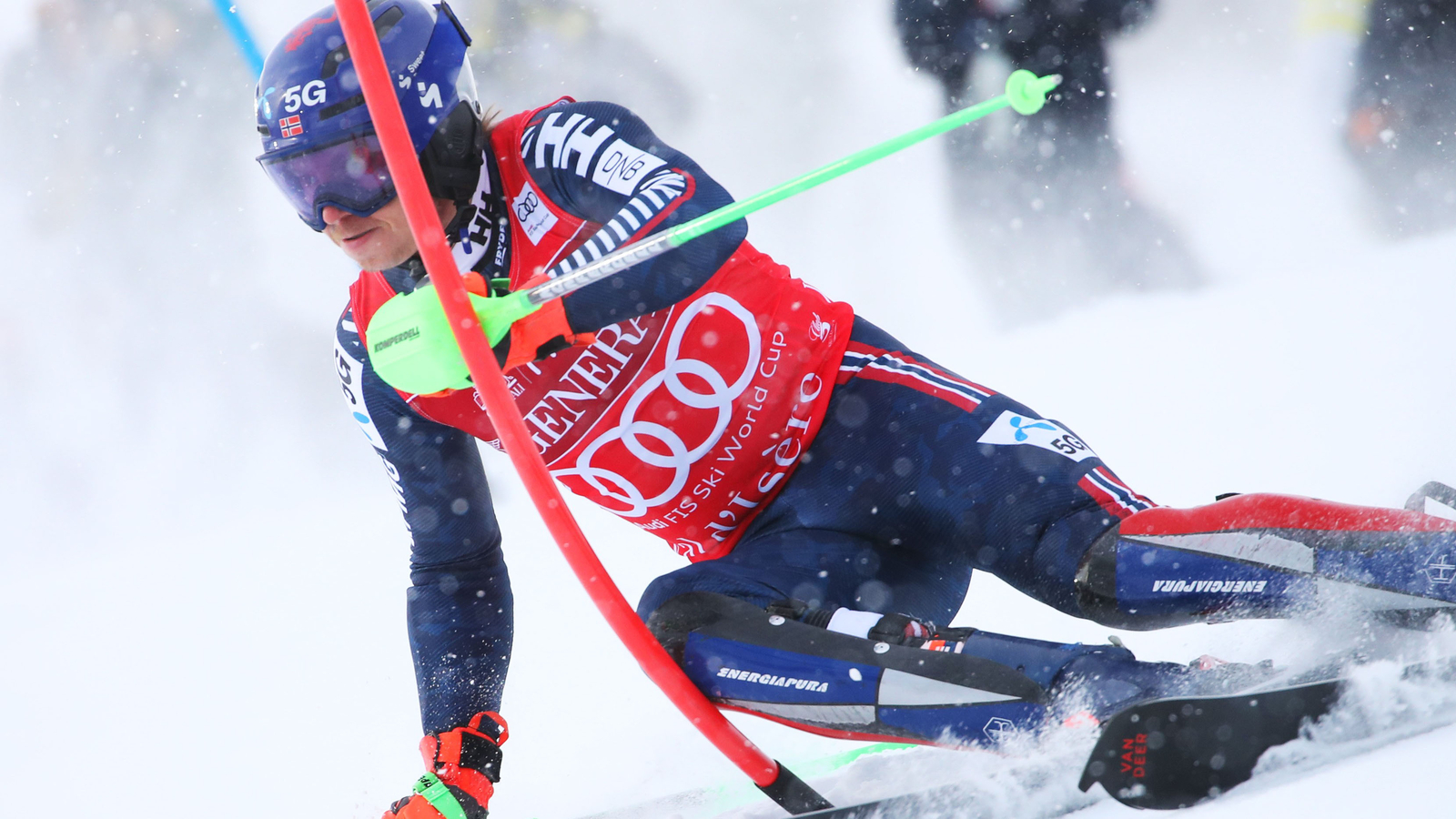 Kristoffersen Verpasst Ersten Hirscher Sieg In Val D Isere Sport At