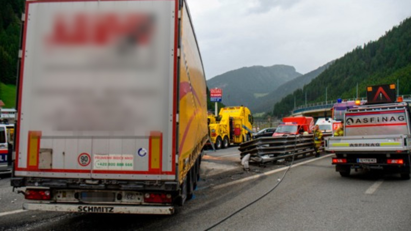 Brennerautobahn Nach Lkw Unfall Wieder Befahrbar Oe At