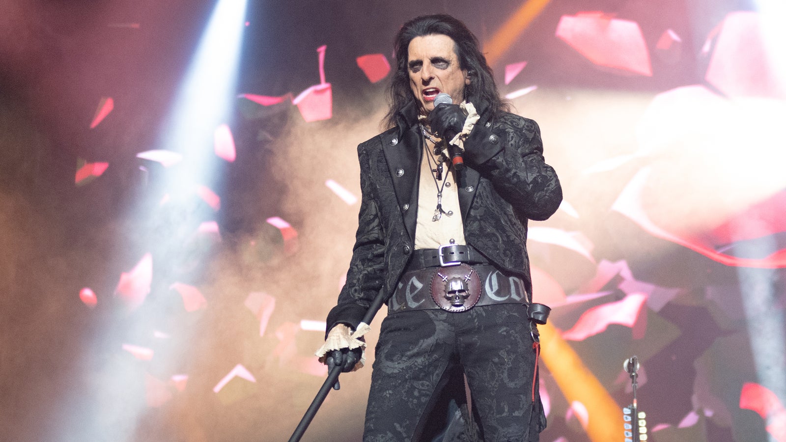 Rock Legende Alice Cooper schießt gegen Rammstein stars24