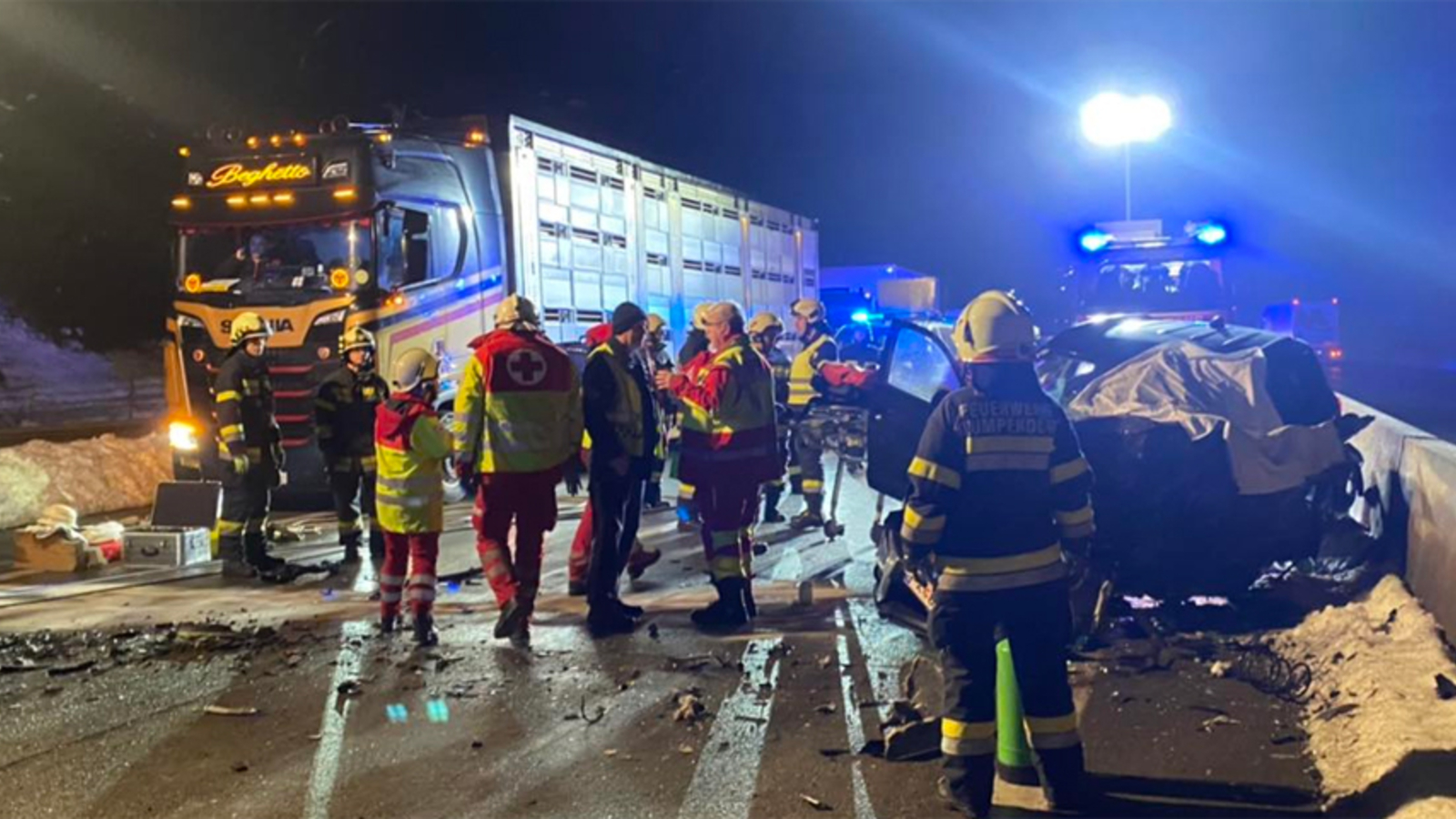 Geisterfahrerin Kracht Frontal Gegen Lkw Tot Oe At