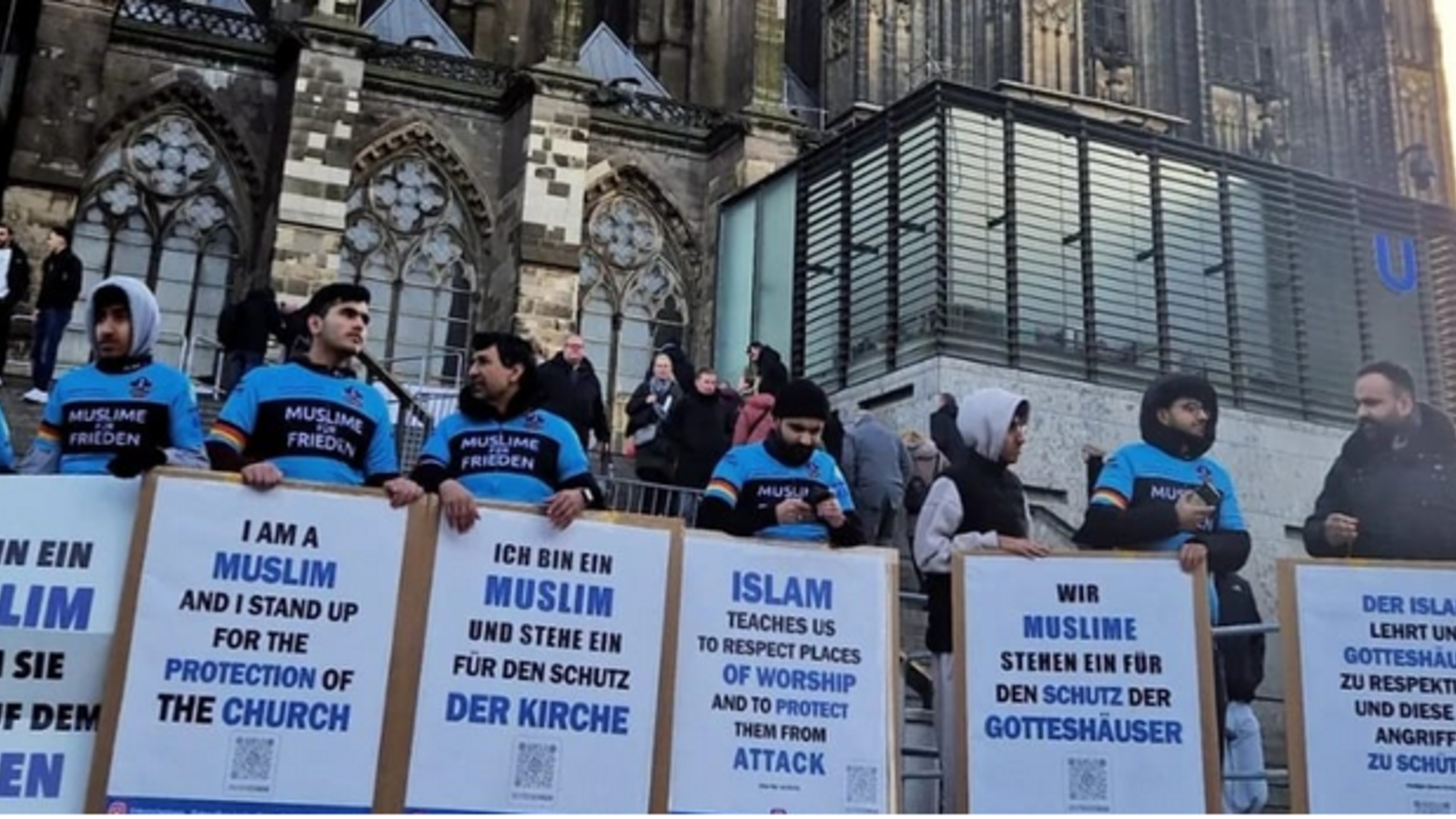 Nach Terror Alarm Jetzt Sch Tzen Muslime K Lner Dom Oe At