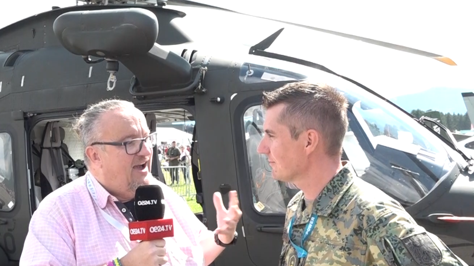 Start der zweitägigen Flugshow AIRPOWER22 in Zeltweg oe24 tv