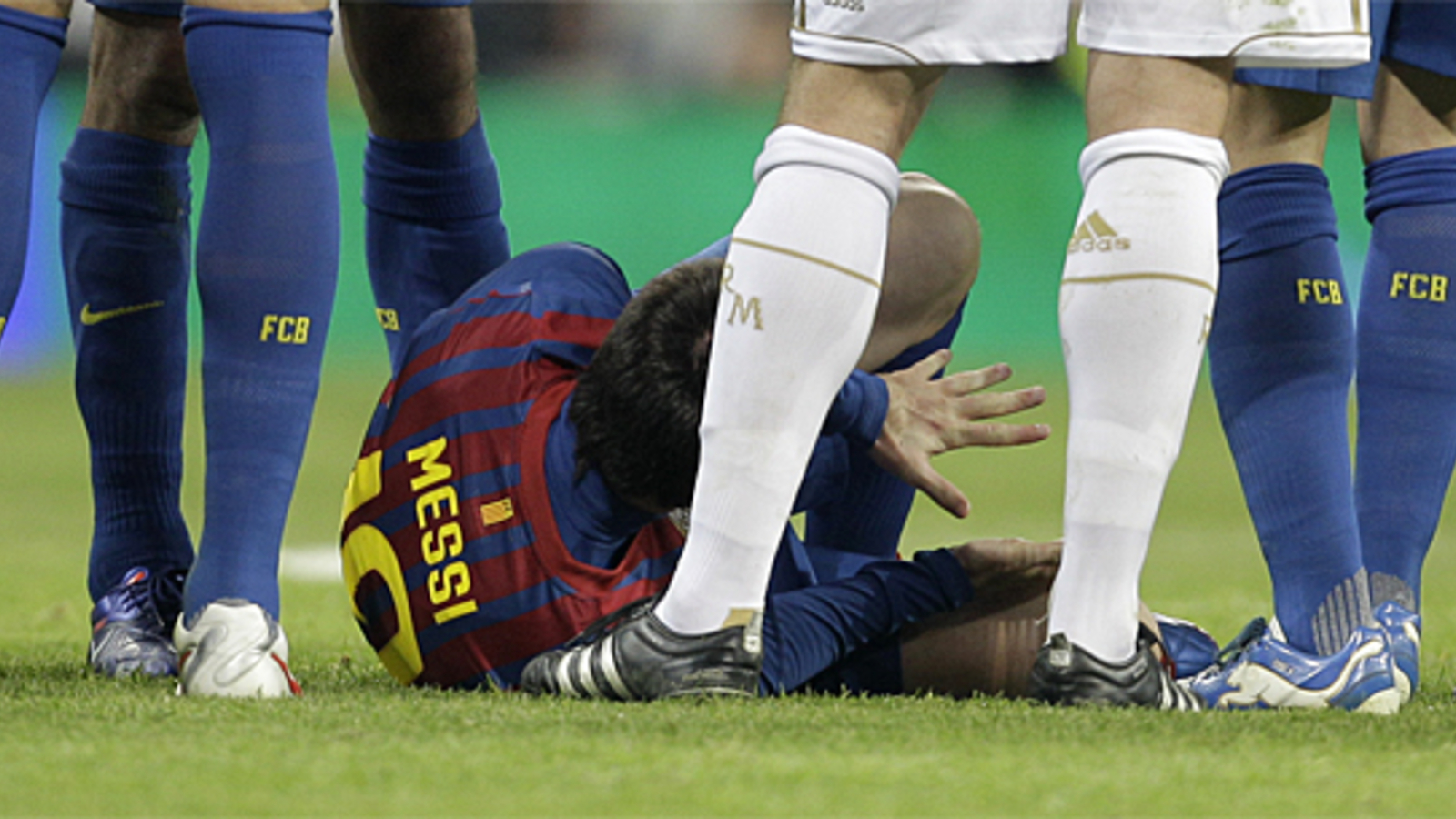 Brutalo Foul An Messi Hilft Real Nicht Sport24 At