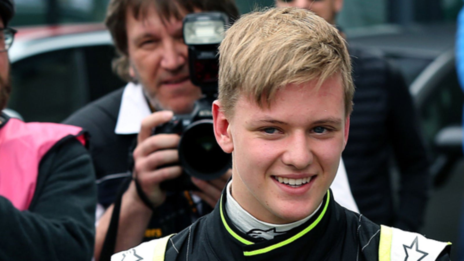 Mick Schumacher Erleidet Handbruch Sport24 At