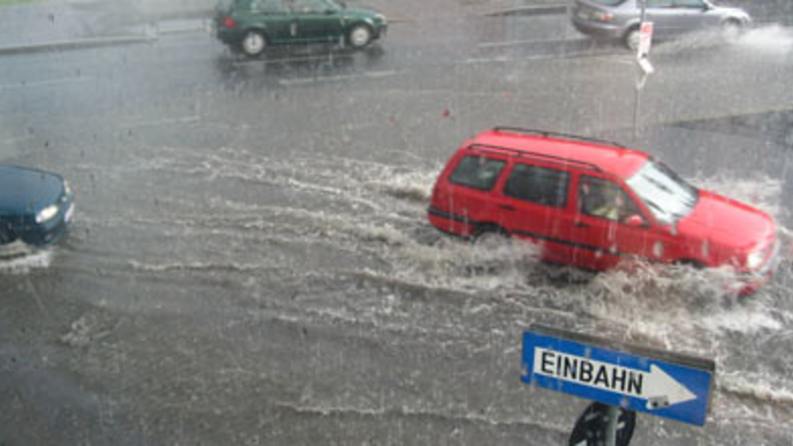 Sintflutartige Regenfälle in Österreich oe24 at