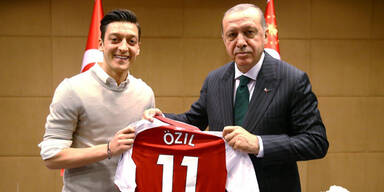 Özil zu Erdogan-Foto: 'Würde das Foto wieder machen'