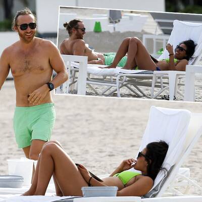 David Guetta flirtet in Miami mit sexy Beauty