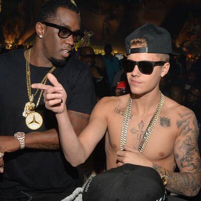 Bieber feiert halbnackt mit model & diddy - stars24