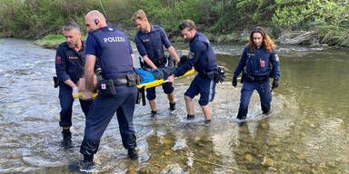 Betagter Angler nach Sturz aus Fluss gerettet