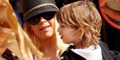Christina Aguilera &  Sohn Max (2)