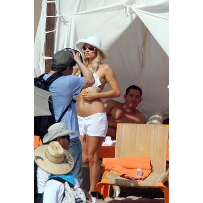 Paris Hilton & Cy Waits turteln in Mexiko