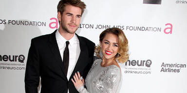 Miley Cyrus & Chris Hemsworth