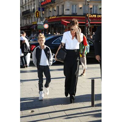 Victoria Beckham & Romeo: Shopping-Tag in Paris 