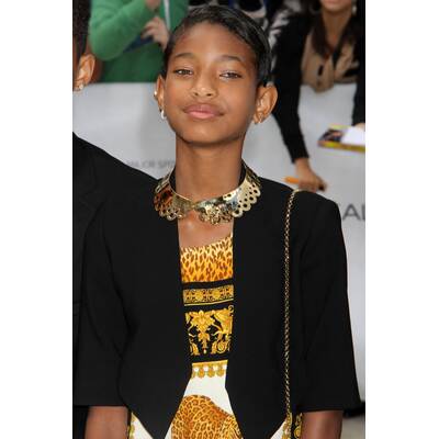 Willow Smiths Haarstyles