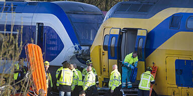 Zug-Zusammenstoß in Amsterdam