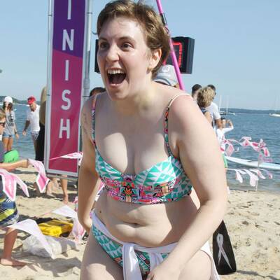Lena Dunham: Spaß im Bikini