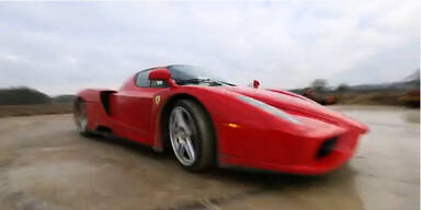 Mit dem Ferrari Enzo ins Gelände