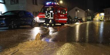 Verkehrsunfall, Überflutungen: Schwere Unwetter fegten über OÖ