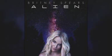 Britney Spears krächzt "Alien"