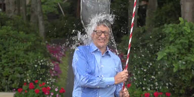 Ice Bucket: Bill Gates