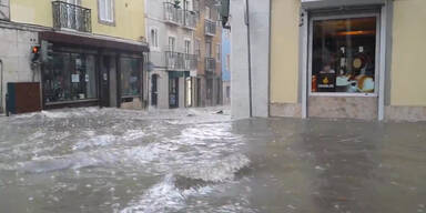 Lissabon steht unter Wasser