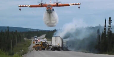 Löschflugzeug rettet Truck vor Explosion