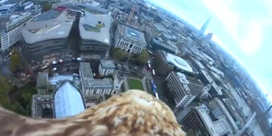 Adler-Cam fliegt über London