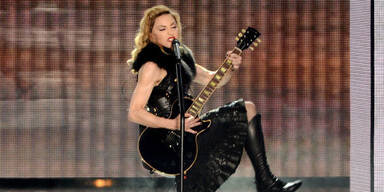 Kopie von Madonnas Tourkostüme