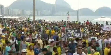 Brasilianer demonstrieren gegen Präsidenten