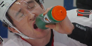 NHL-Star findet Trinköffnung nicht
