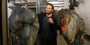 Dino erschreckt Chris Pratt