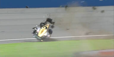 Horror-Crash bei IndyCar-Rennen