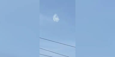 Ist diese „Wolke“ ein UFO?