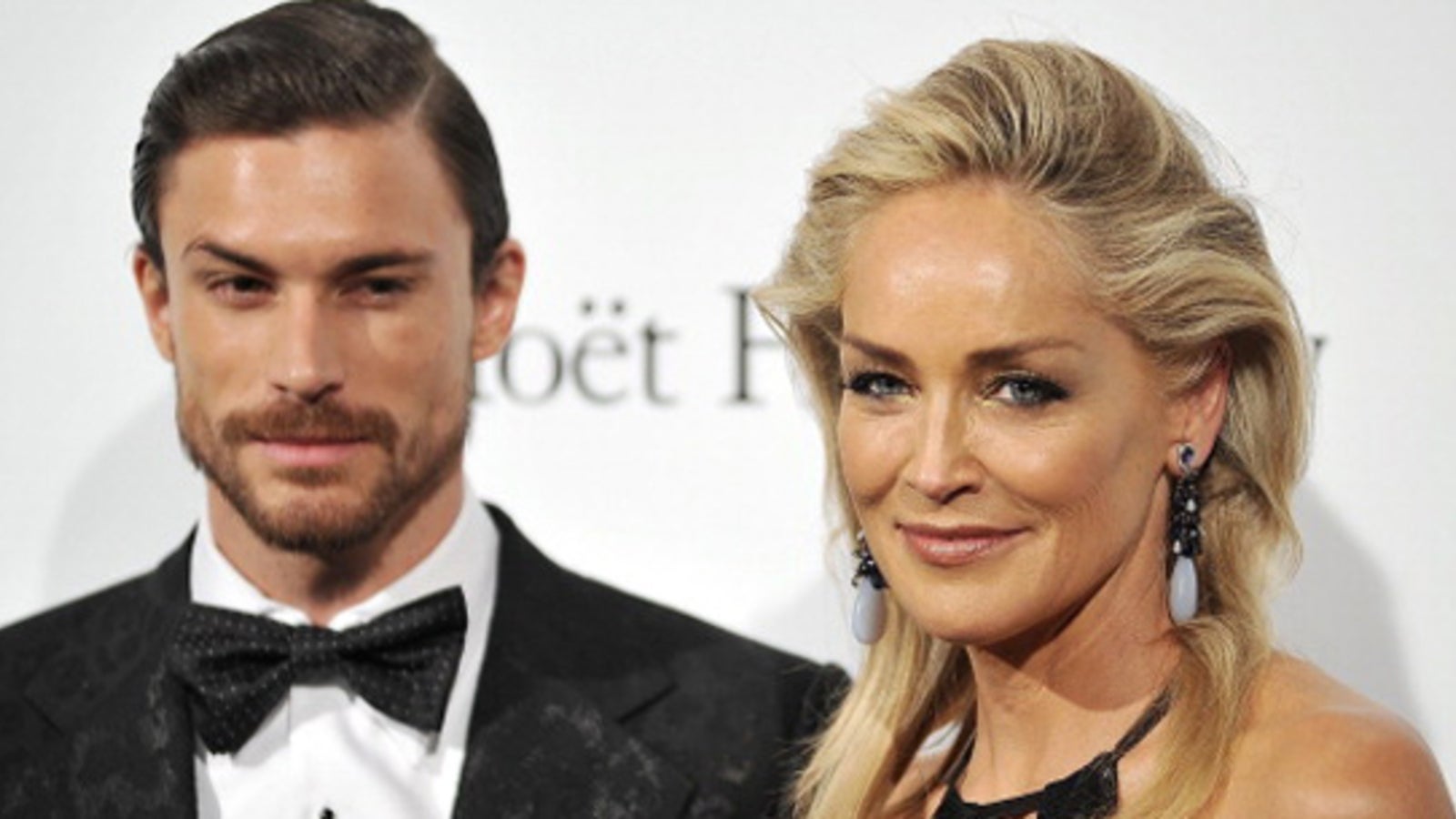 Форум мужчин женщина старше. Знаменитости с молодыми мужьями. Хью джекман с женой 2023. Хью джекман с женой. Хью джекман с женой 2023.