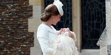 Bei Taufe: Prinz George stahl Charlotte die Show