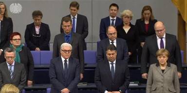 Bundestag gedenkt der Opfer