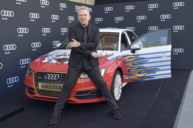Jean-Paul Gaultier enthüllt den Life Ball-Audi