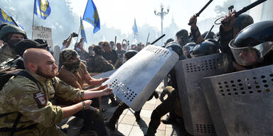 Explosion und Ausschreitungen in Kiew
