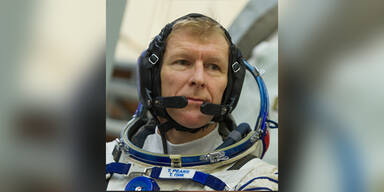 Astronaut plant Marathon im Weltall
