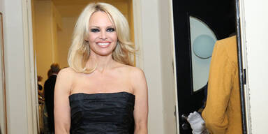 Pamela Anderson am Opernball
