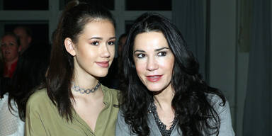 Mariella Ahrens & Tochter Isabella