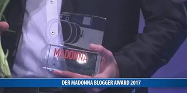 20170321_66_110024_170321_FB_Blogger_Award_thenmaier.jpg
