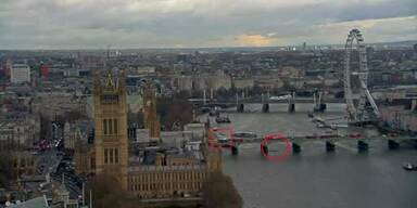 20170323_66_110452_Anschlag_in_London__Kamera_filmt_Fahrt_des_Attentaeters_auf_der_Westminster_Bridge.jpg