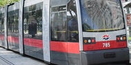 Fußgänger (69) in Wien bei Crash mit Straßenbahn getötet