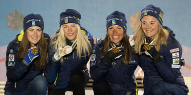 FIS Nordische Skiweltmeisterschaften Seefeld 2019 - Medaillenfeier auf der Medal Plaza. Bild zeigt Team Schweden mit Ebba Andersson (SWE), Frida Karlsson (SWE), Charlotte Kalla (SWE) und Stina Nilsson (SWE). 