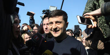 Ukrainer wählen Komiker Selenskyi zum Präsidenten