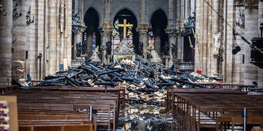Notre Dame: Bilder von Innen zeigen Ausmaß der Zerstörung