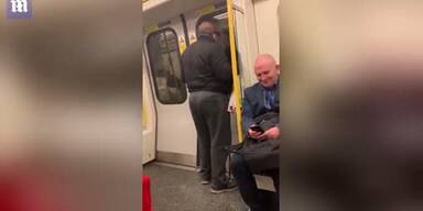 20191019_66_372871_Video_Man_serenades_Tube_passengers_with_rendition_of_Livin_On_A_Prayer.jpg