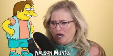 20191229_66_404312_Nancy_Cartwright_does_her_7_Simpsons_characters_in_under_40_seconds_-_9GAG.jpg