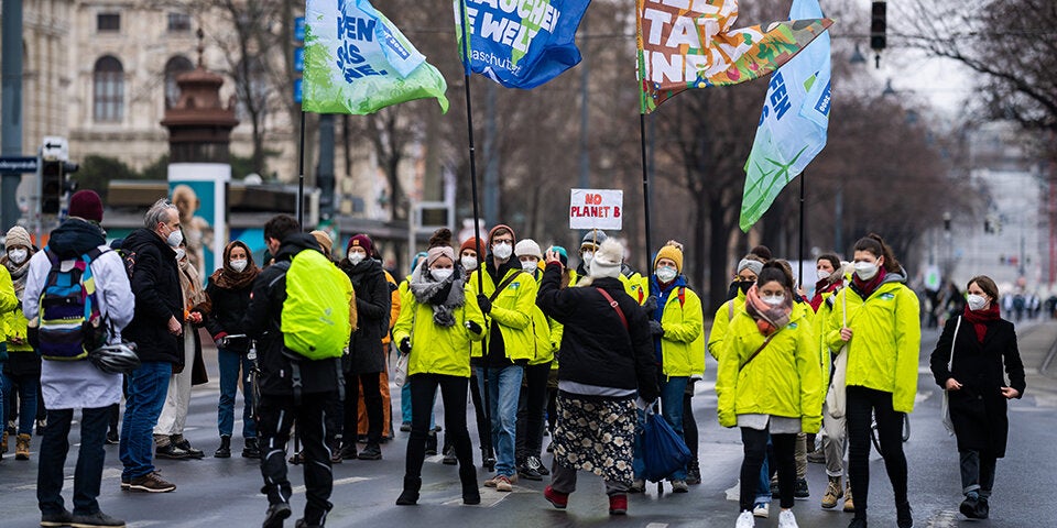Klima-Demo: Menschenkette am Ring legte Verkehr lahm